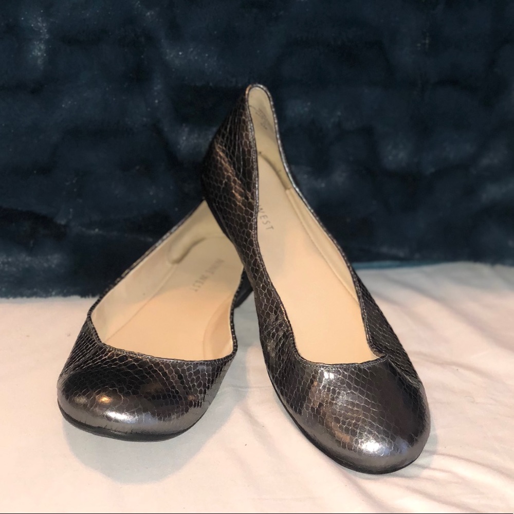 LAST CHANCE! Nine West Flats